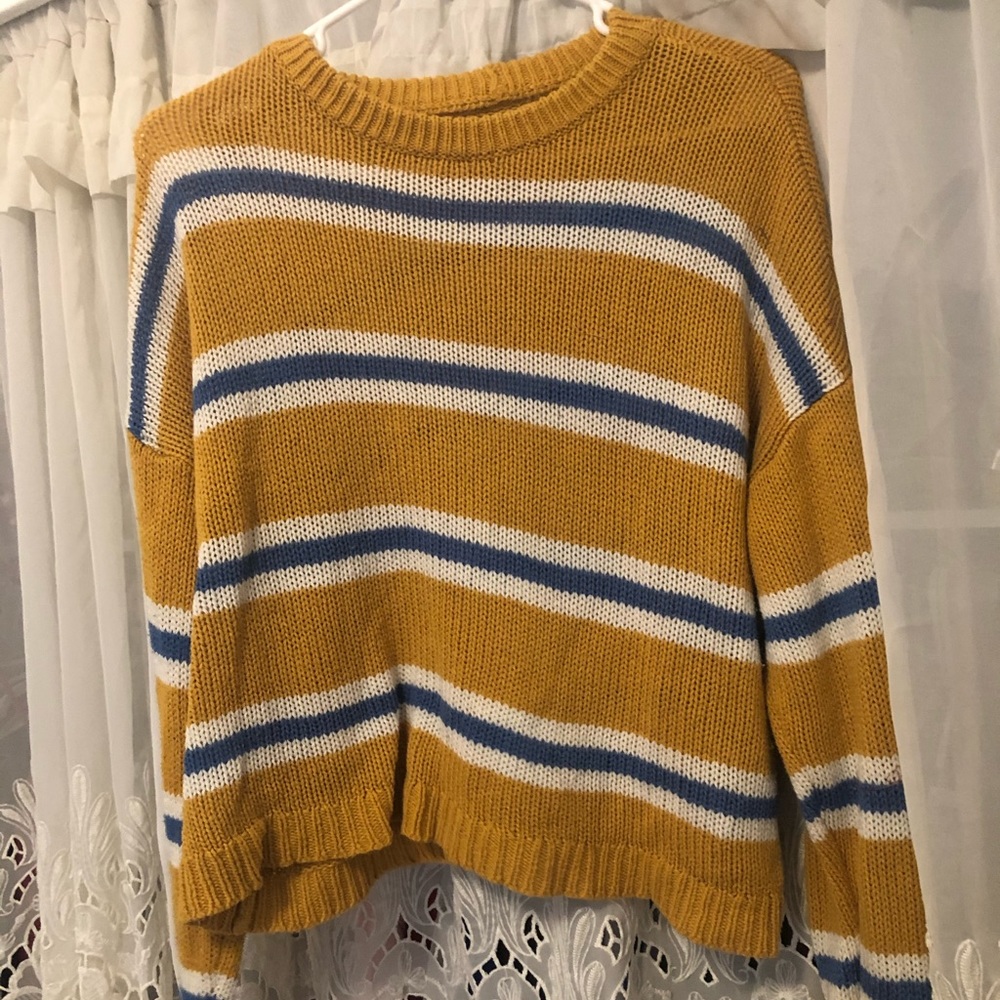 American eagle sweater